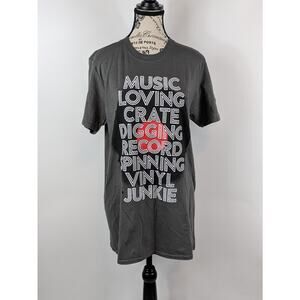Pyramid Womens Medium T-Shirt Vinyl Junkie Graphic Gray Short Sleeve Music Tee